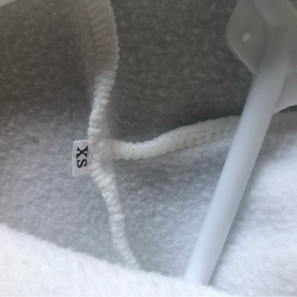 Plain white womens XS zip up hoodie. Great condition - Picture 2 of 3